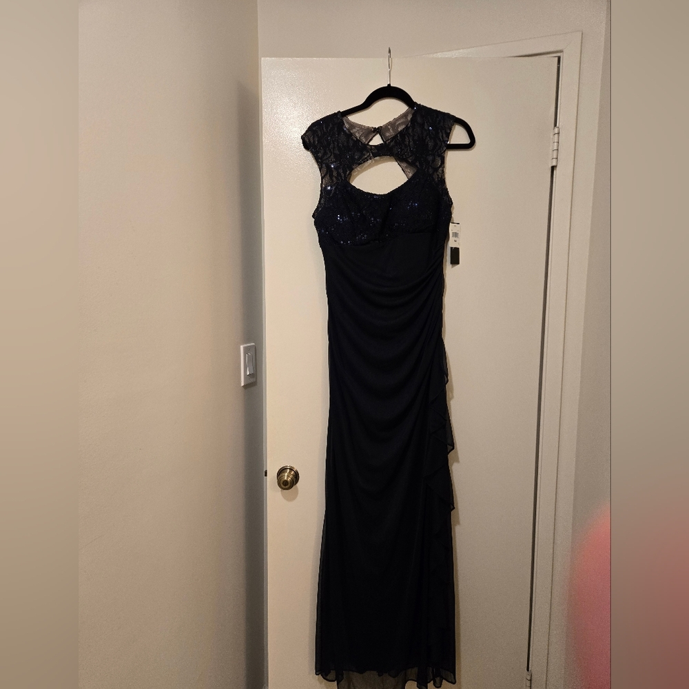 NWT Women’s formal full length navy blue B & A cut out sequined and ruched sz 14